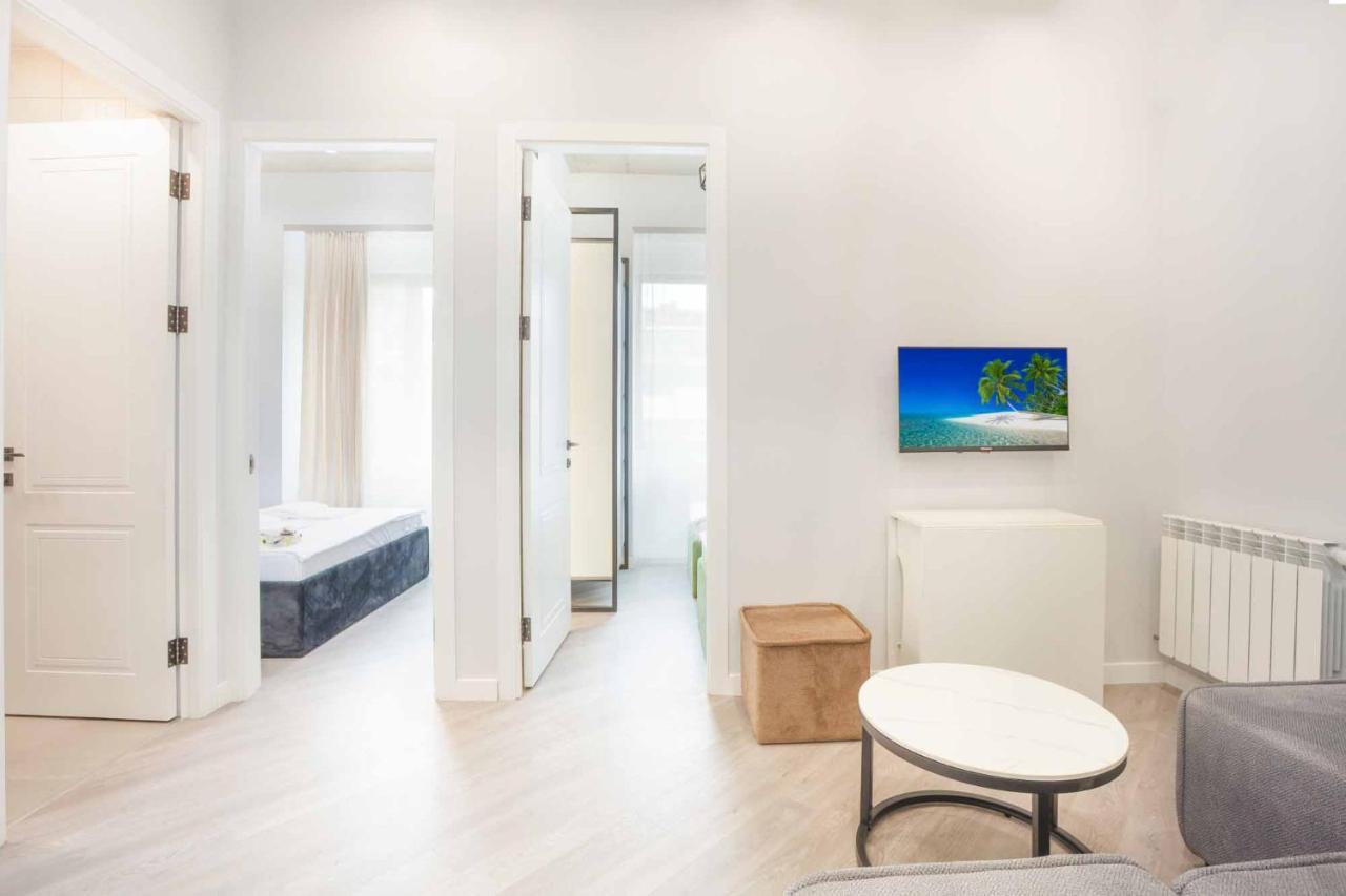 Stay Inn Apartments On Amiryan 26/4 Ереван Екстериор снимка