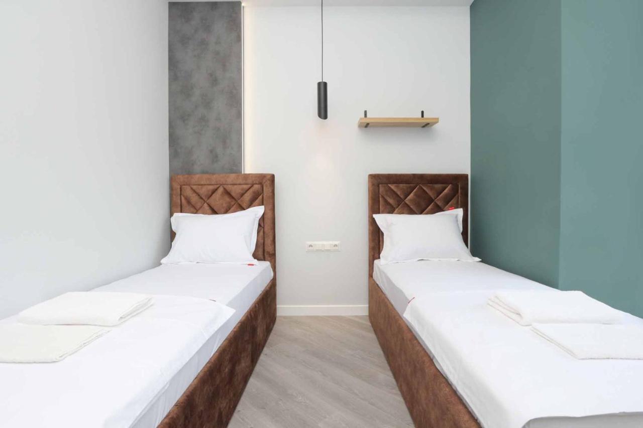 Stay Inn Apartments On Amiryan 26/4 Ереван Екстериор снимка