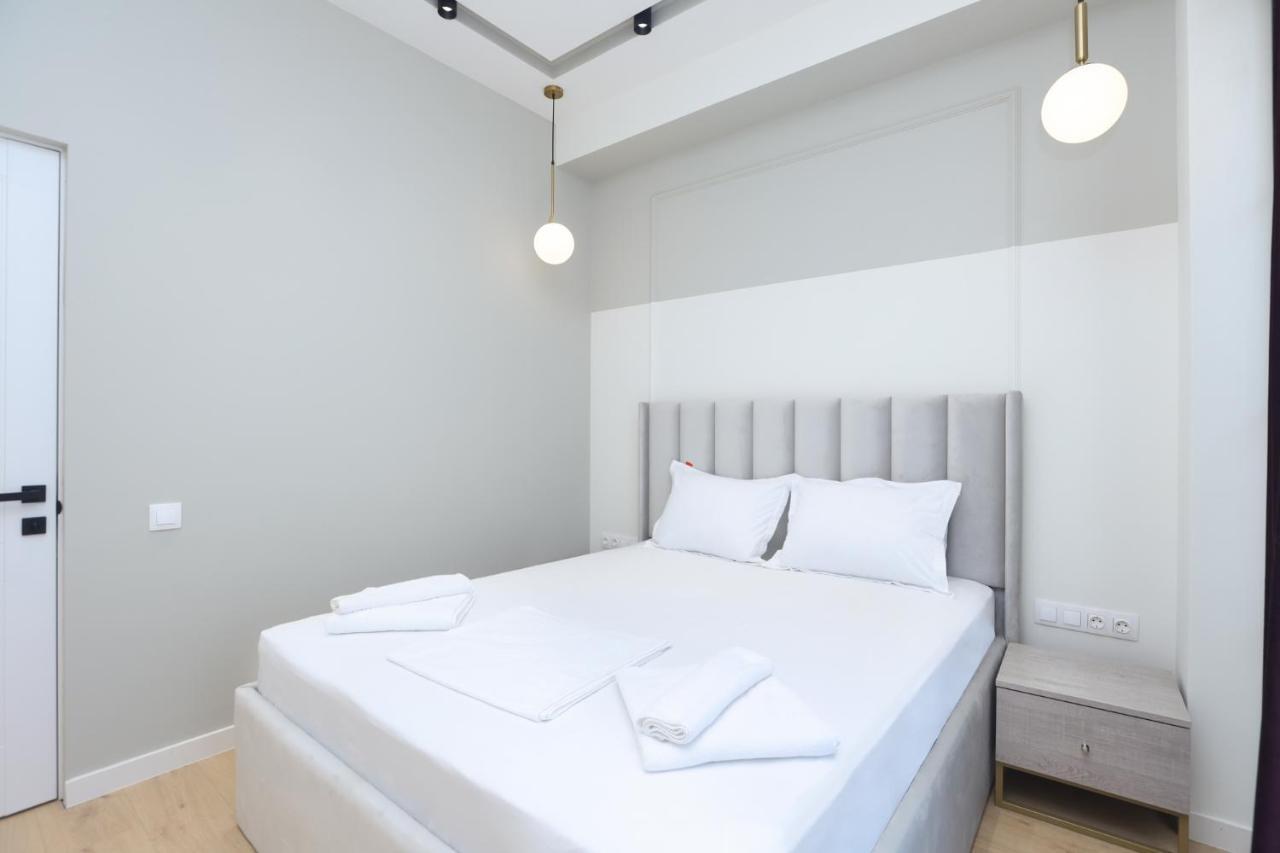 Stay Inn Apartments On Amiryan 26/4 Ереван Екстериор снимка