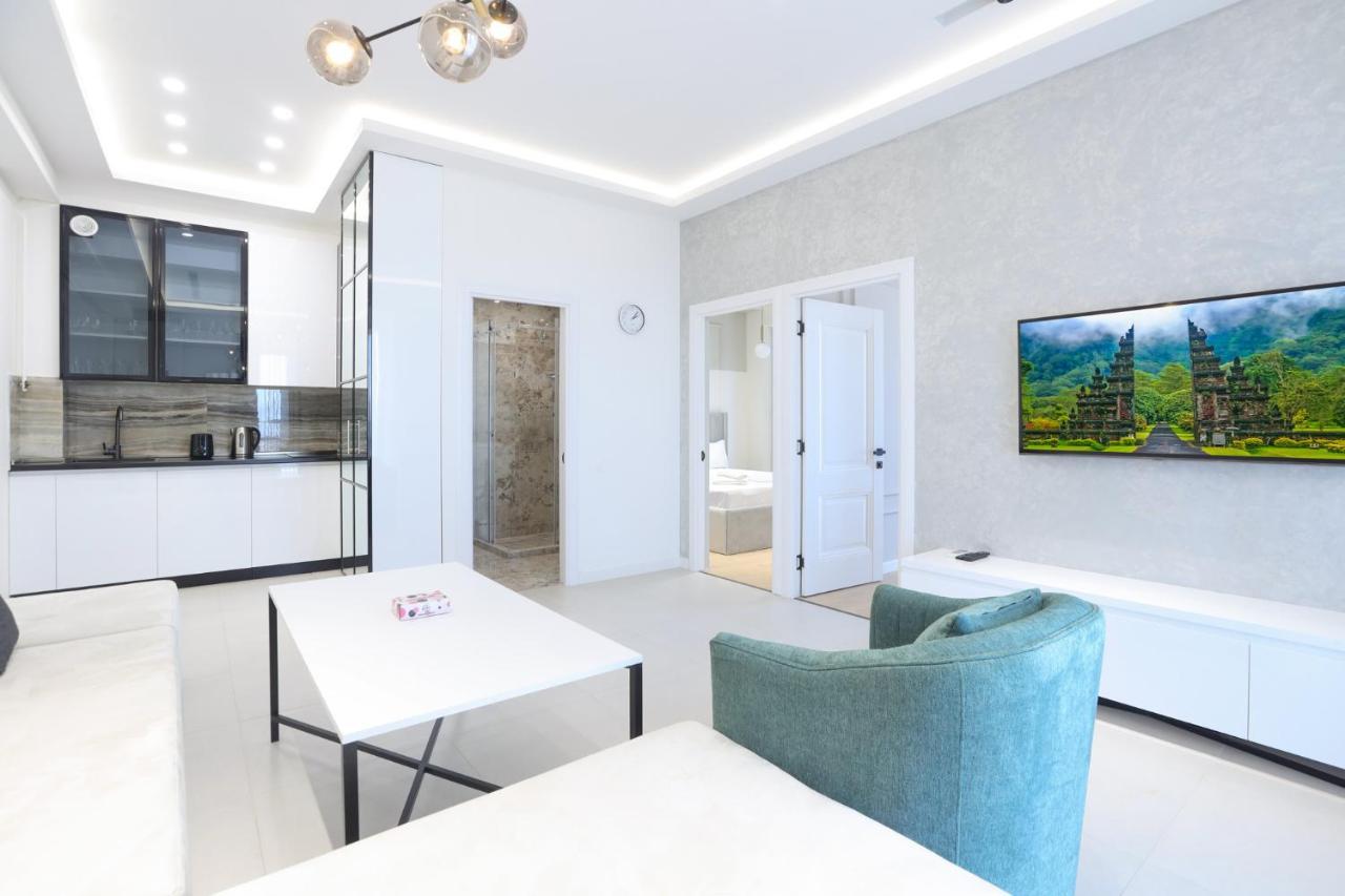 Stay Inn Apartments On Amiryan 26/4 Ереван Екстериор снимка